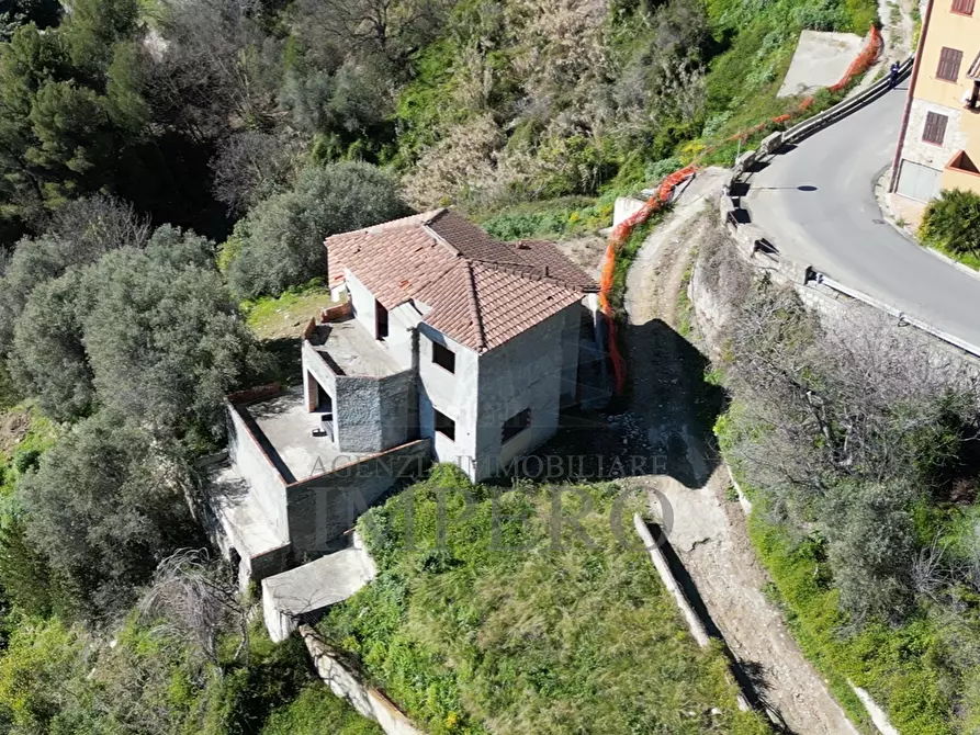 Immagine 3 di Casa indipendente in vendita  in Via delle Ginestre a Ventimiglia