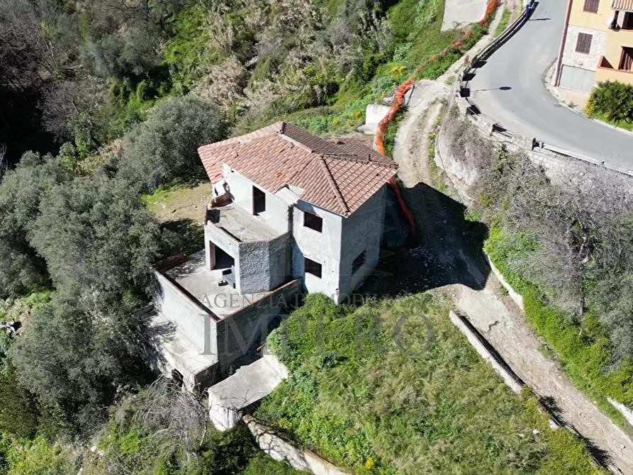 Immagine 2 di Casa indipendente in vendita  in Via delle Ginestre a Ventimiglia