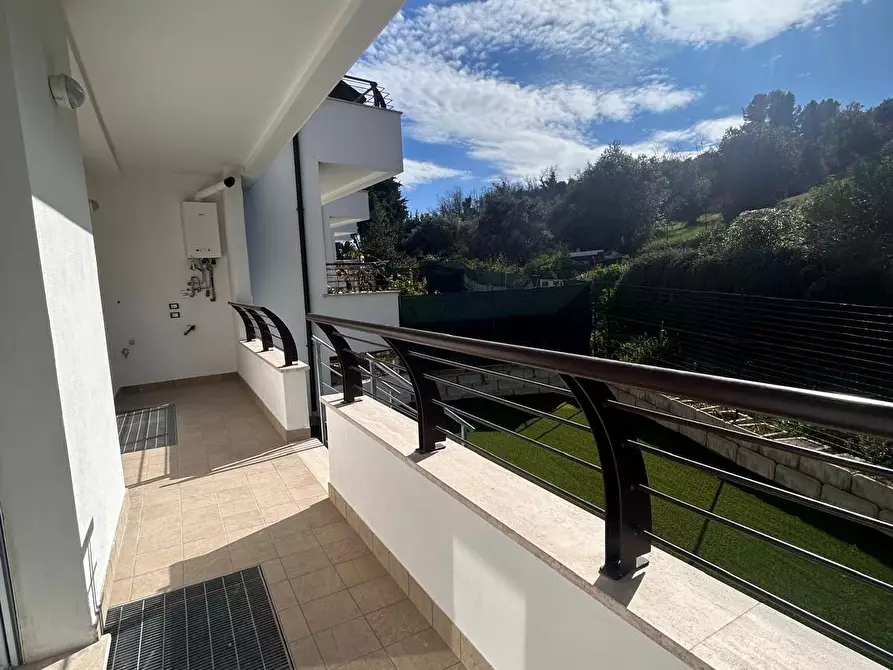 Immagine 12 di Trilocale in affitto  in Via Maiella 23 a Pescara