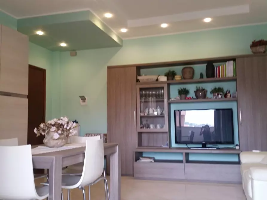 Immagine 1 di Trilocale in affitto  a Francavilla Al Mare