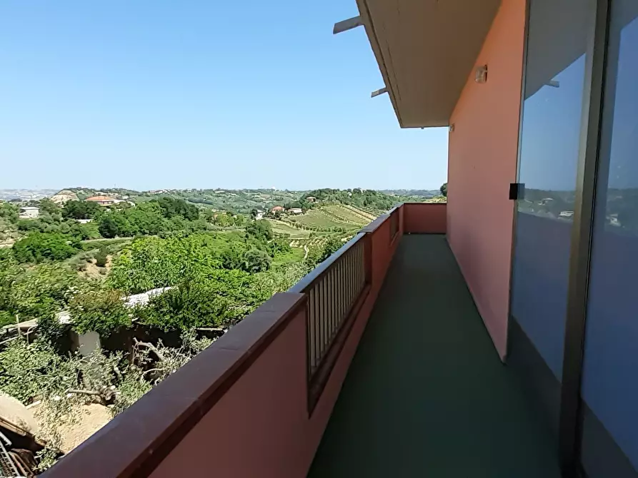 Immagine 36 di Casa indipendente in vendita  a Chieti