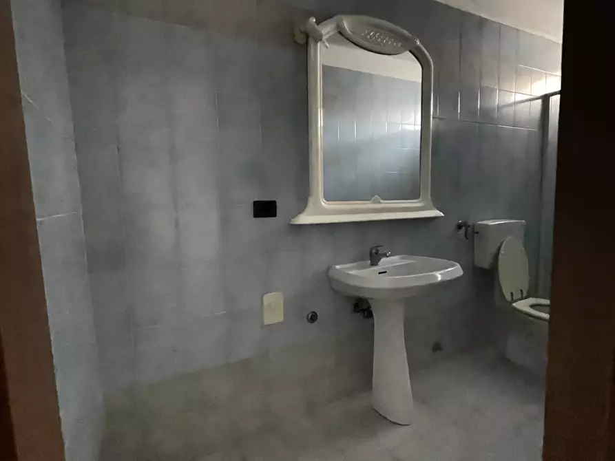 Immagine 24 di Quadrilocale in vendita  a Torrevecchia Teatina