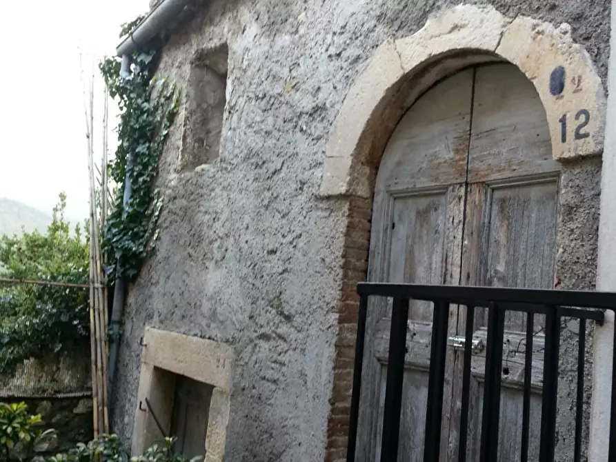 Immagine 2 di Casa indipendente in vendita  a Caramanico Terme