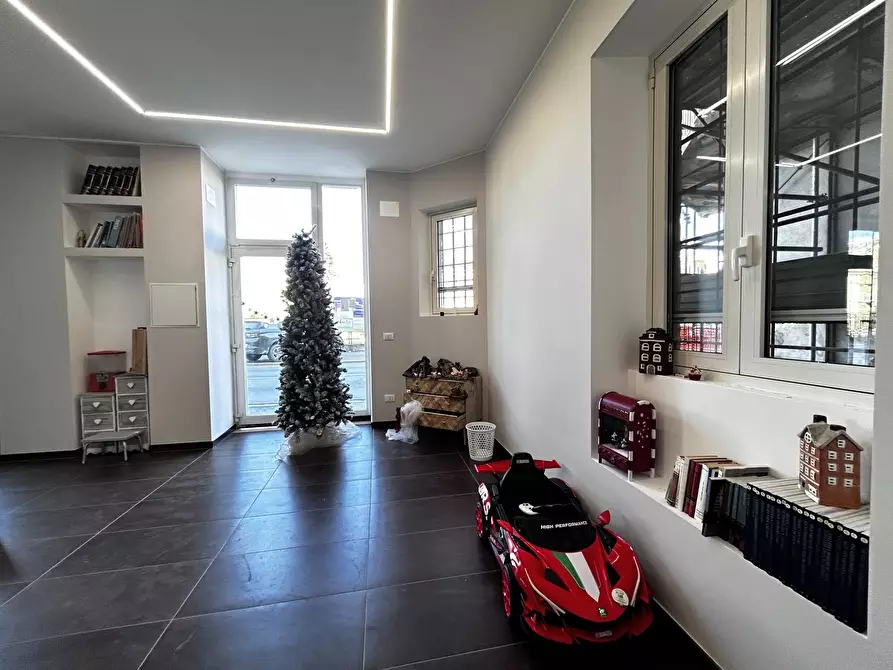 Immagine 4 di Locale commerciale in affitto  in Via Adriatica Sud 228 a Francavilla Al Mare