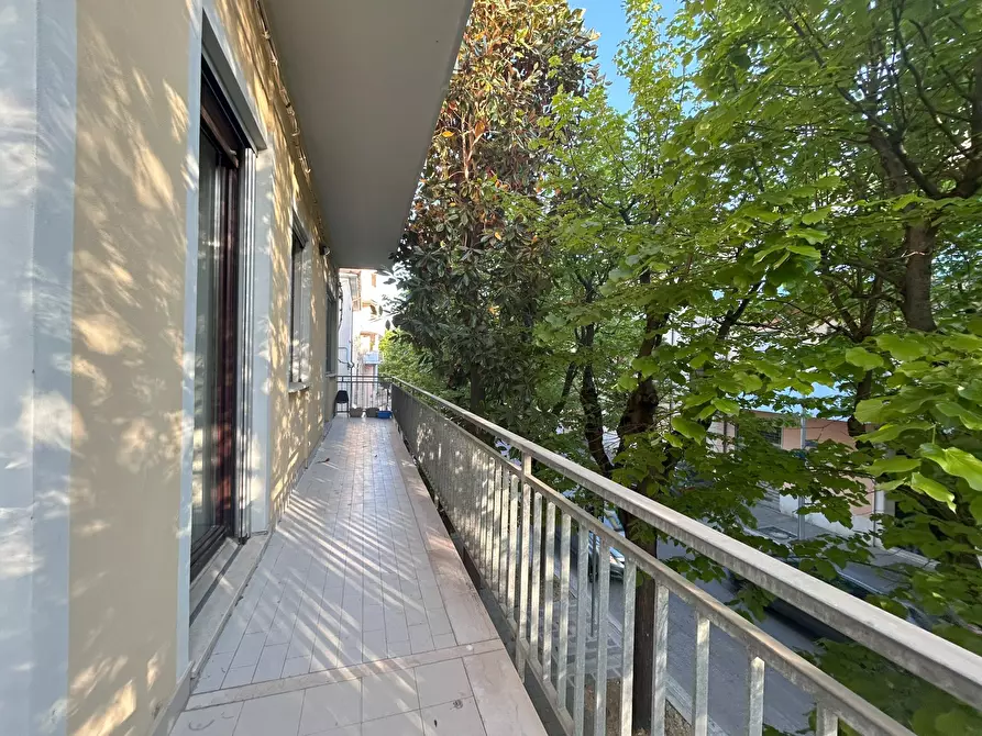 Immagine 15 di Trilocale in affitto  a Francavilla Al Mare