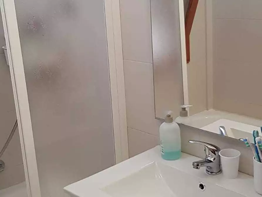 Immagine 13 di Trilocale in affitto  a Francavilla Al Mare