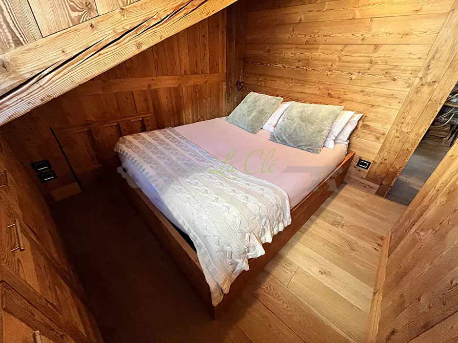 Immagine 12 di Trilocale in vendita  in Via Circonvallazione 11 a Courmayeur