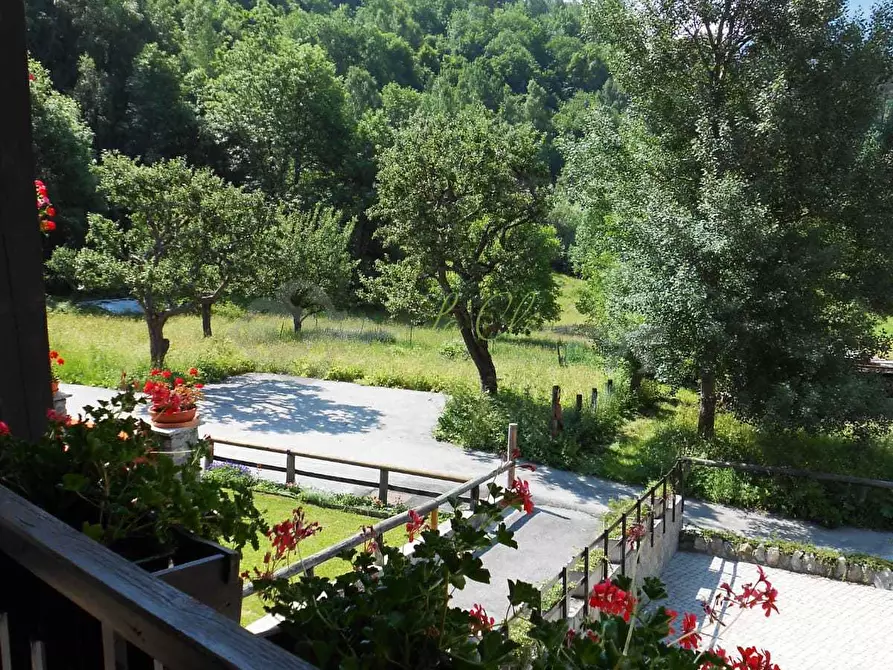 Immagine 13 di Trilocale in affitto  a Courmayeur