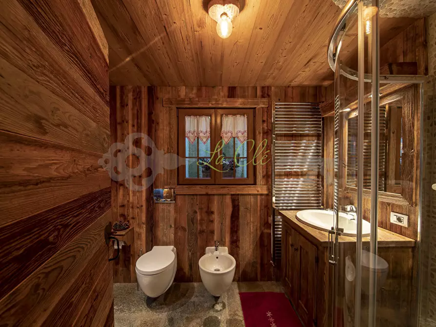 Immagine 14 di Trilocale in affitto  in Località Cuignon 1 a Courmayeur