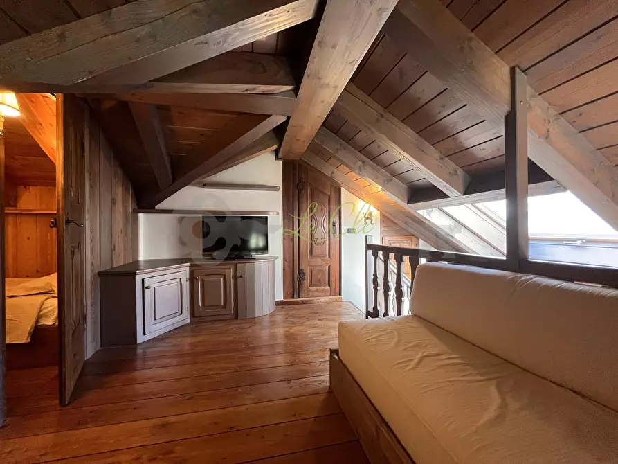 Immagine 22 di Pentalocale in affitto  in Regione Belvedere 4 a Courmayeur