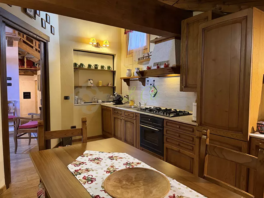 Immagine 13 di Trilocale in affitto  in Strada Regionale 41 a Courmayeur