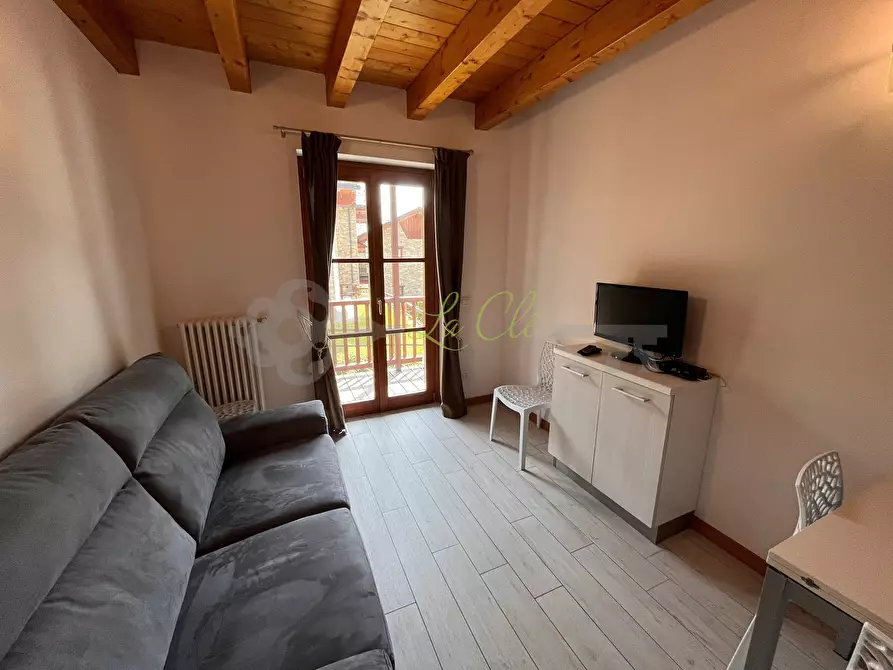 Immagine 3 di Bilocale in vendita  in Viale Allée de la Gare snc a Pre'-Saint-Didier