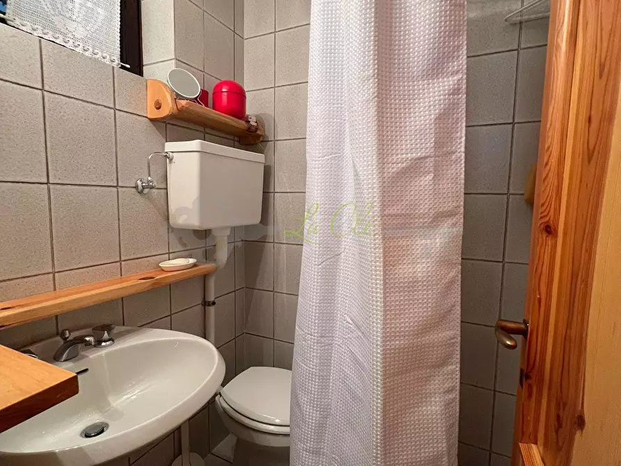 Immagine 8 di Quadrilocale in vendita  a Courmayeur