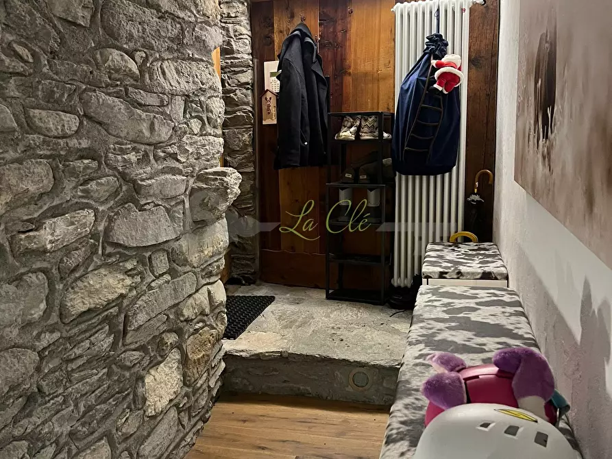 Immagine 16 di Quadrilocale in vendita  a Courmayeur