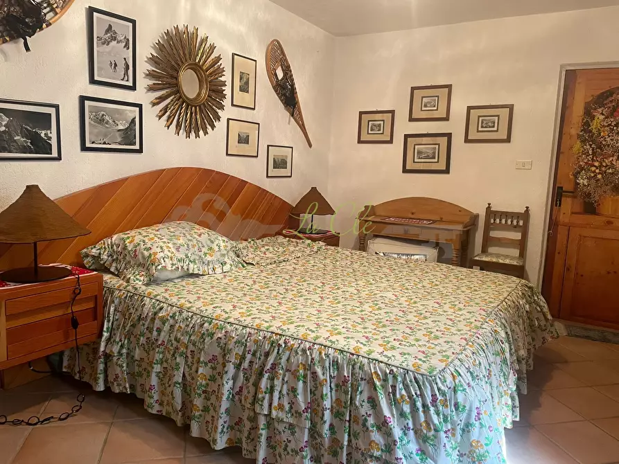 Immagine 4 di Trilocale in affitto  a Courmayeur