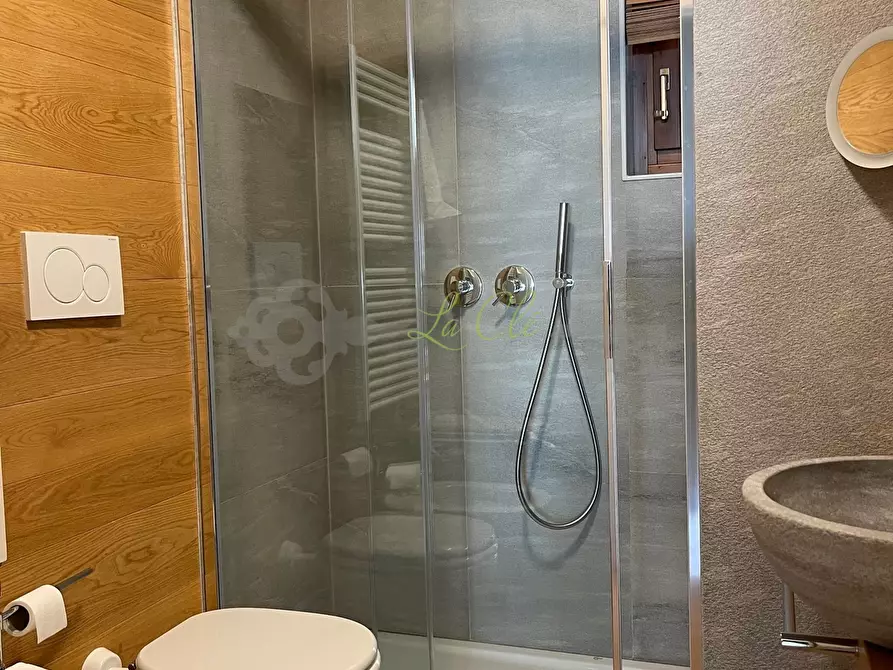 Immagine 11 di Trilocale in affitto  in Via Col Ferret 6 a Courmayeur