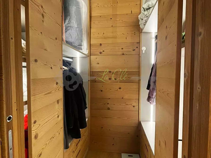 Immagine 25 di Trilocale in affitto  a Pre'-Saint-Didier