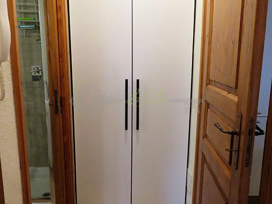 Immagine 7 di Bilocale in affitto  in Via Roma 73 a Courmayeur