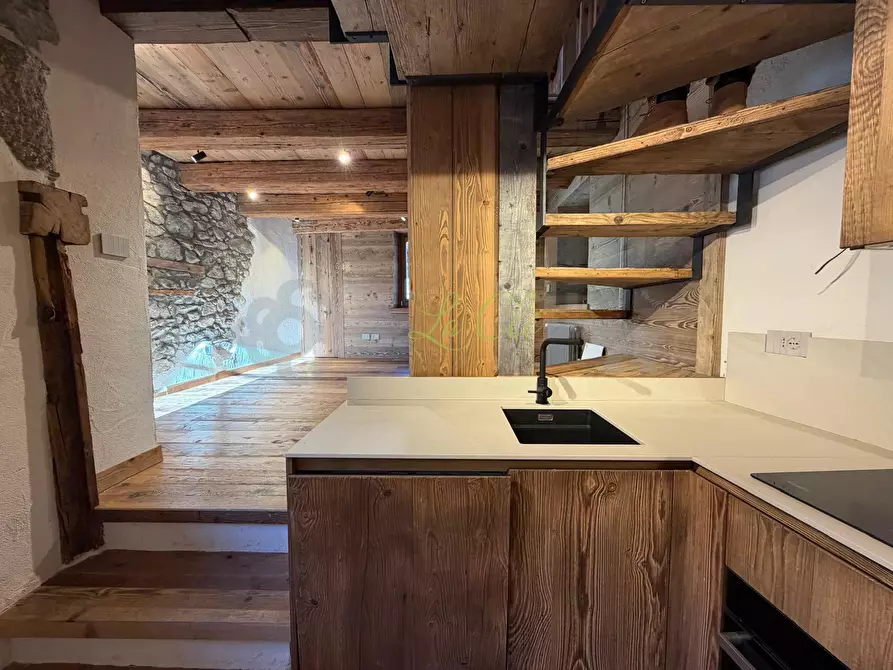 Immagine 7 di Trilocale in vendita  in Via Passerin D'Entreves 11 a Courmayeur