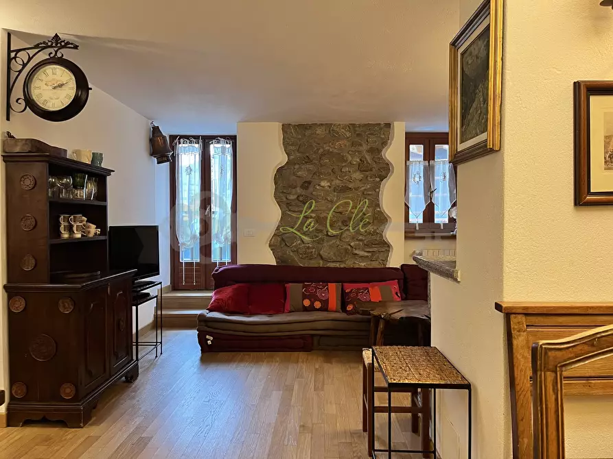 Immagine 4 di Quadrilocale in affitto  in Passaggio Truchet 2B a Courmayeur