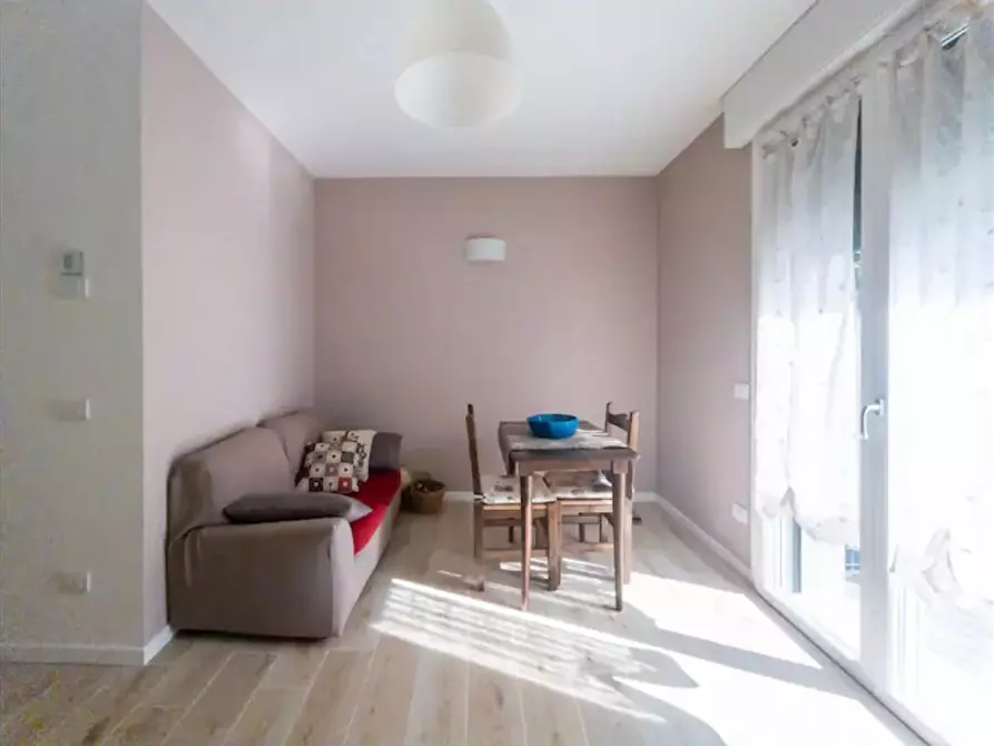 Immagine 1 di Bilocale in affitto  in Viale dei Mille 70 a Parma