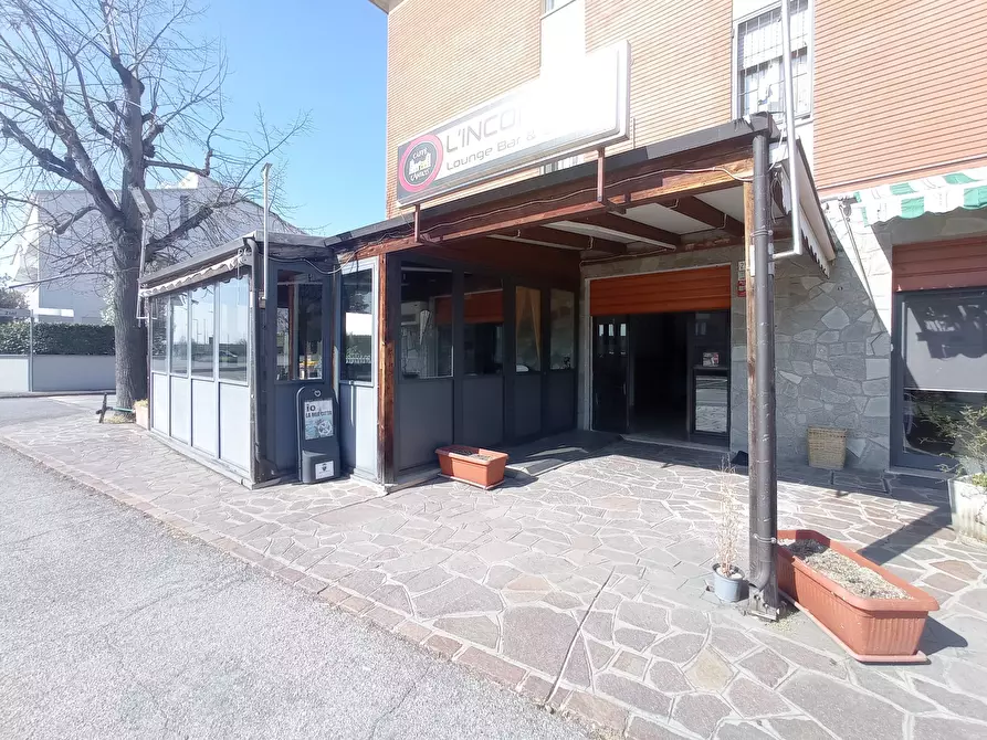 Immagine 11 di Locale commerciale in vendita  in strada Barchetta 258 a Modena
