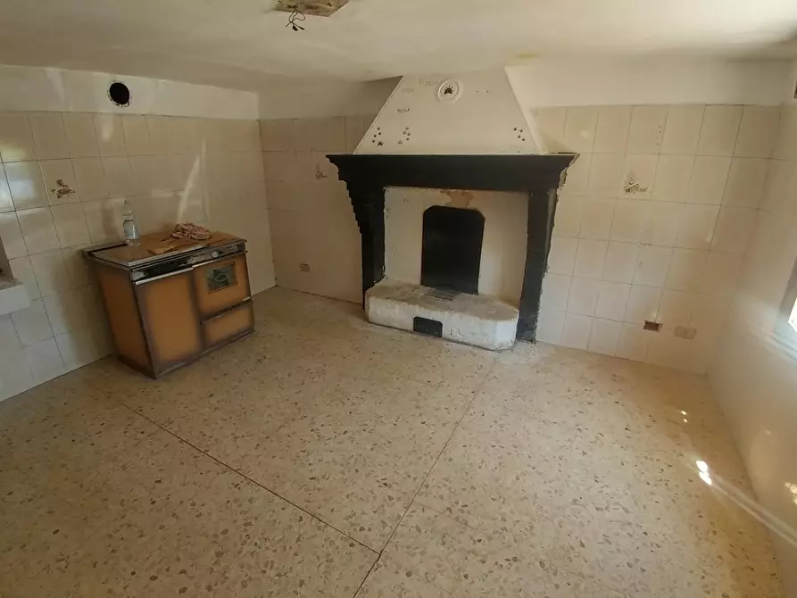 Immagine 7 di Casa indipendente in vendita  in Via Marzola 86 a Guiglia