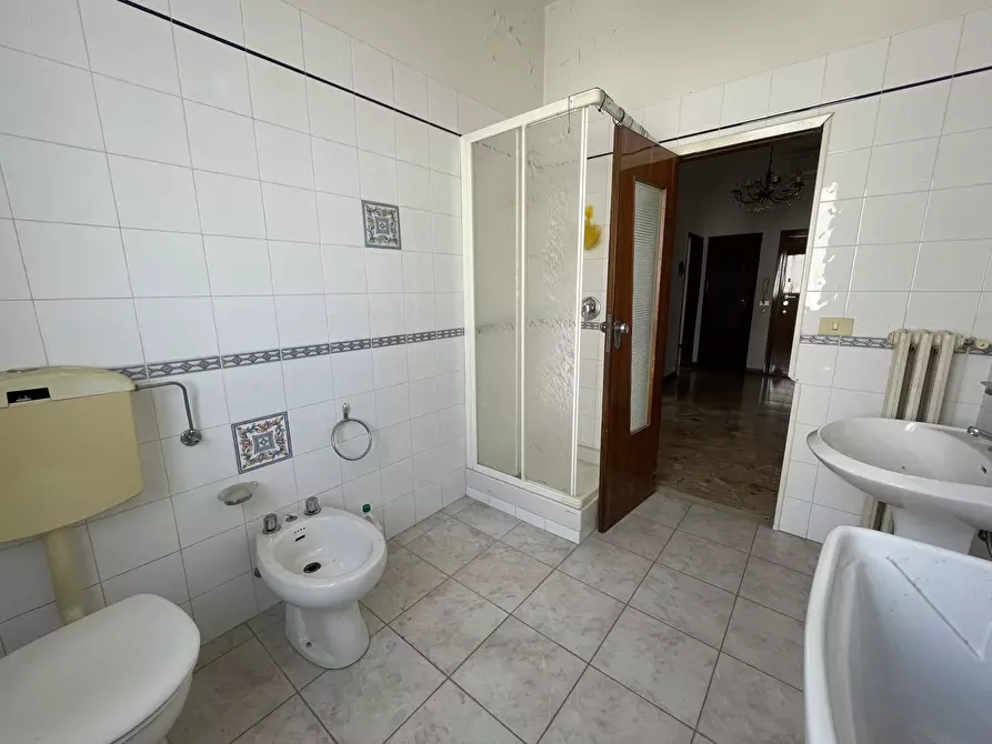 Immagine 21 di Quadrilocale in vendita  in Via Giuseppe Gioacchino Belli 54 a Modena