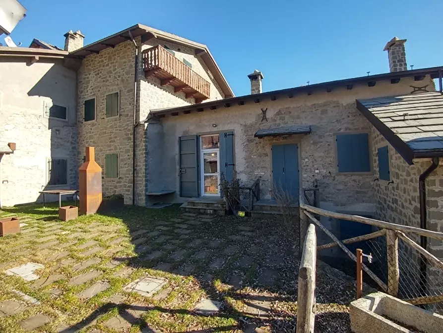 Immagine 2 di Porzione di casa in vendita  in Via Cimoncino 1091 a Fanano
