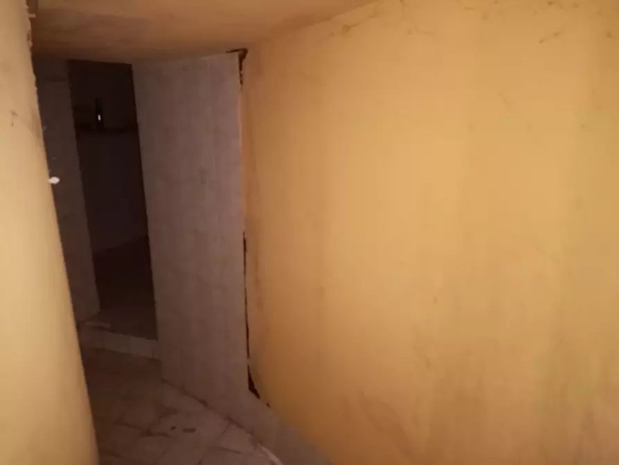 Immagine 10 di Locale commerciale in vendita  in Piazza Resistenza 10 a Terni