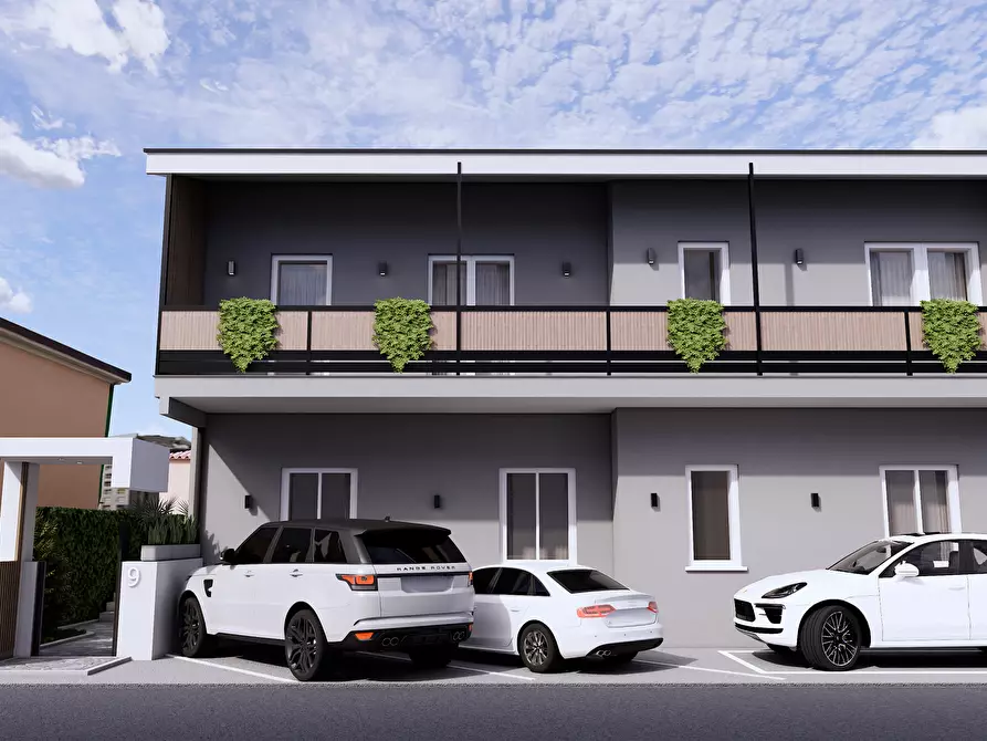 Immagine 9 di Trilocale in vendita  a Rovigo