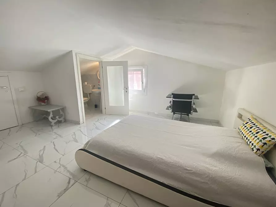 Immagine 7 di Stanza singola in affitto  in via balzan a Rovigo