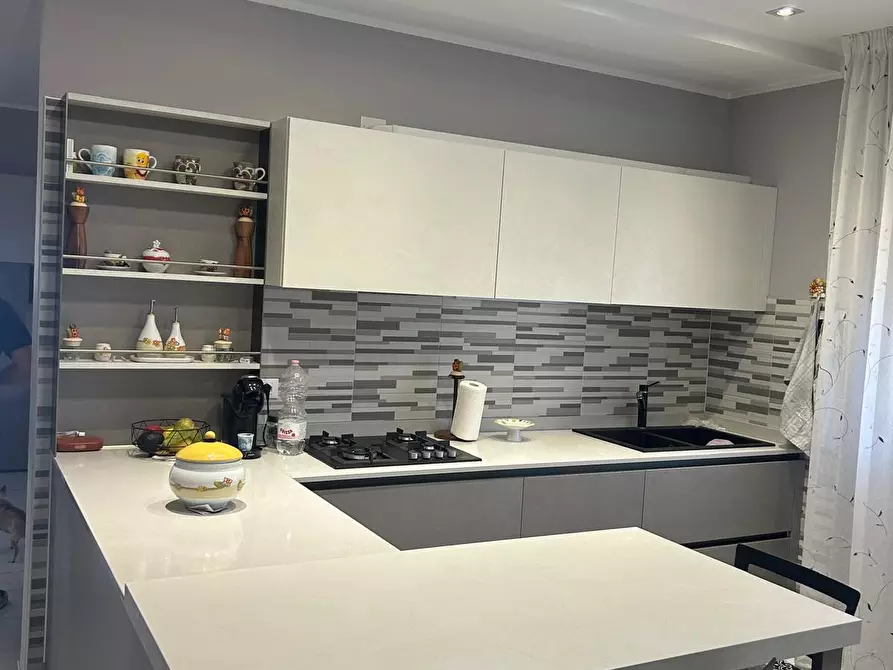 Immagine 7 di Porzione di casa in vendita  in Via Giuseppe Mazzini a Porto Viro