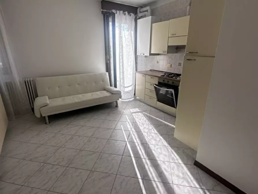 Immagine 1 di Bilocale in affitto  a Rovigo