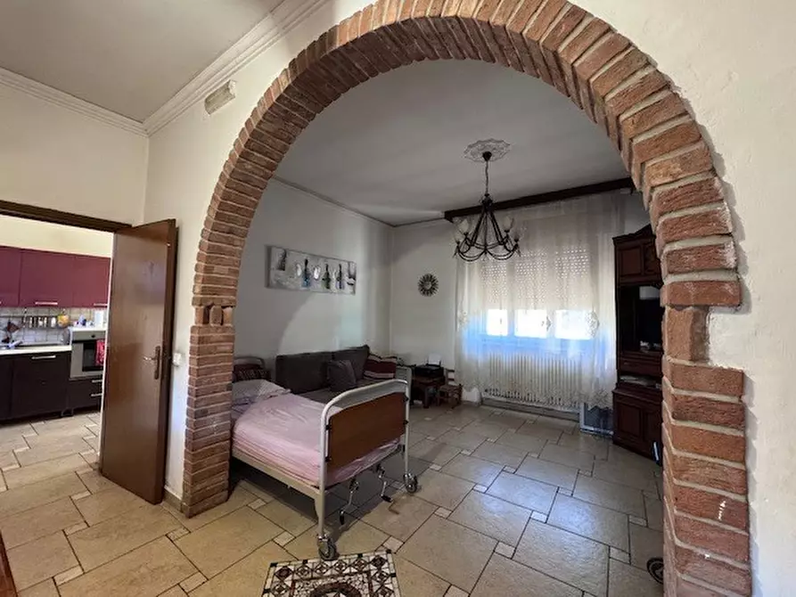 Immagine 3 di Casa bifamiliare in vendita  a Ceregnano