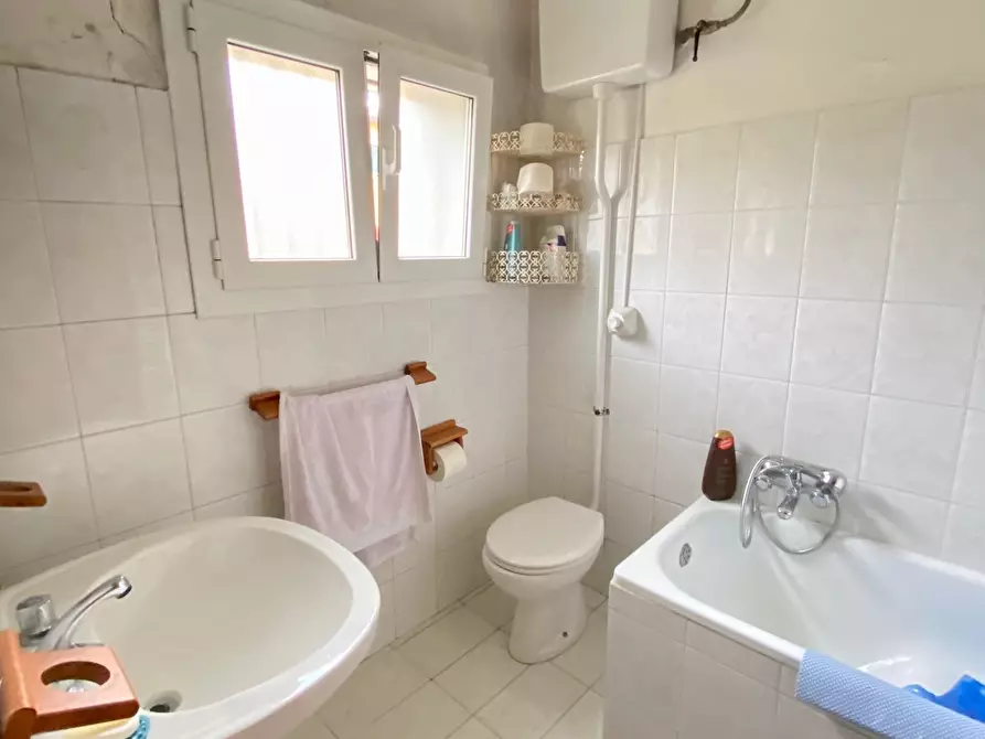 Immagine 5 di Casa bifamiliare in vendita  in via gorghetti a Boara Pisani