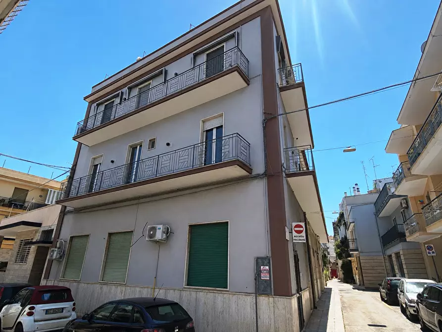 Immagine 15 di Trilocale in vendita  in Via Regina 57 a Casamassima