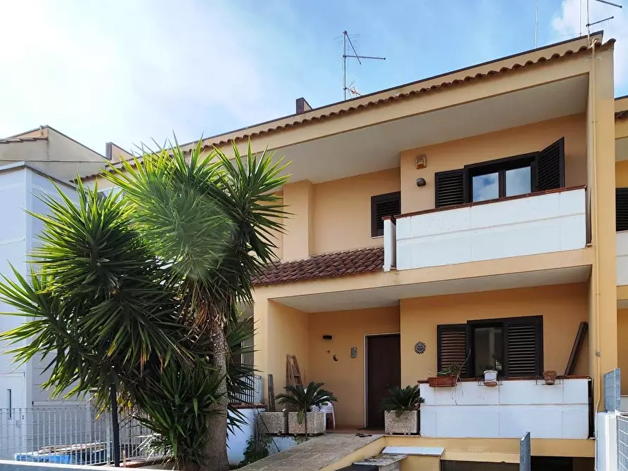 Immagine 2 di Villa in vendita  in Via Frisini 20 a Casamassima