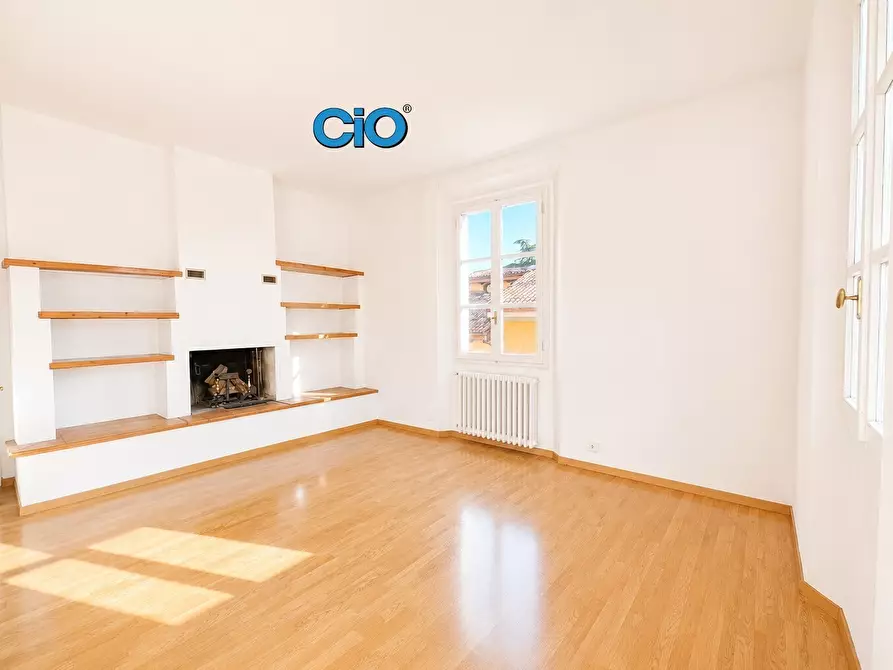 Immagine 3 di Appartamento in vendita  a Bologna