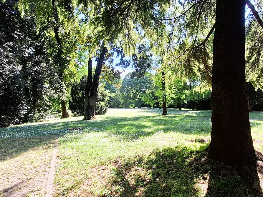 Immagine 11 di Quadrilocale in vendita  a Brescia