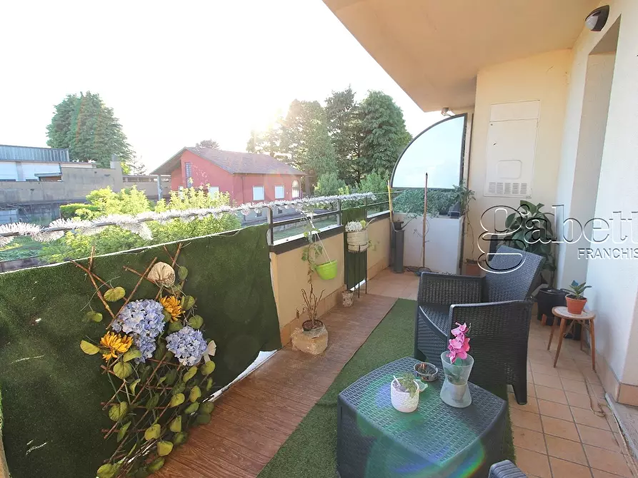 Immagine 6 di Trilocale in vendita  in giacomo leopardi a Lainate