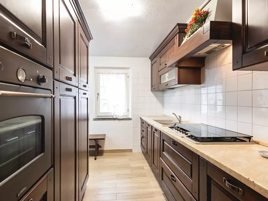 Immagine 25 di Villa in vendita  in Strada Provinciale 6 56 a Montecopiolo