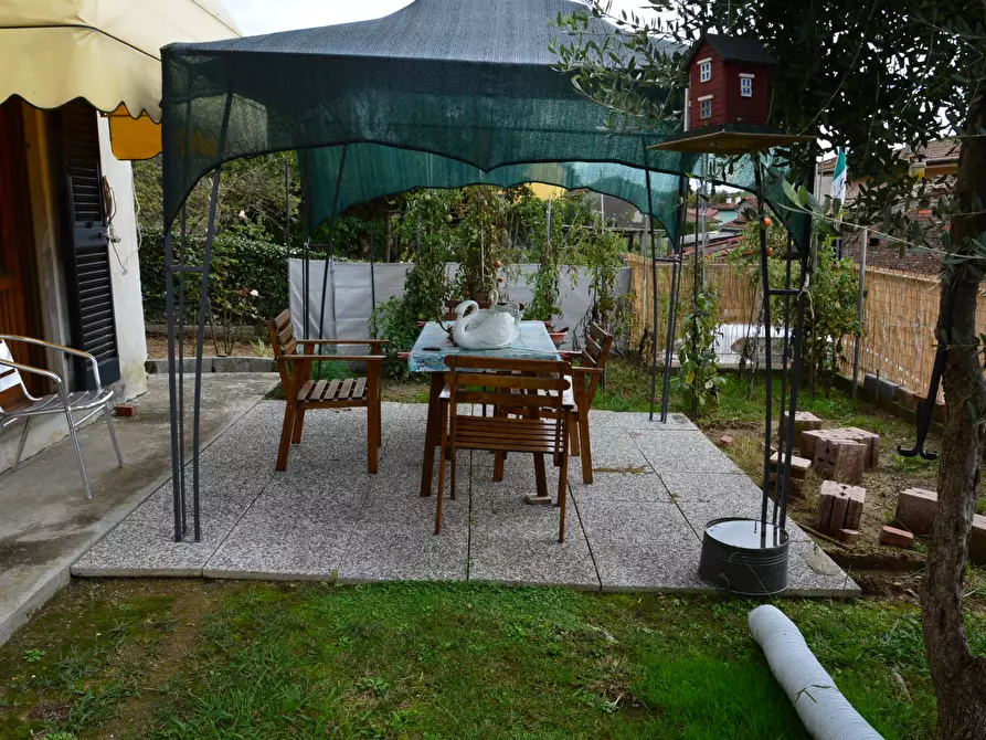 Immagine 29 di Casa indipendente in vendita  in bollori a Lucca