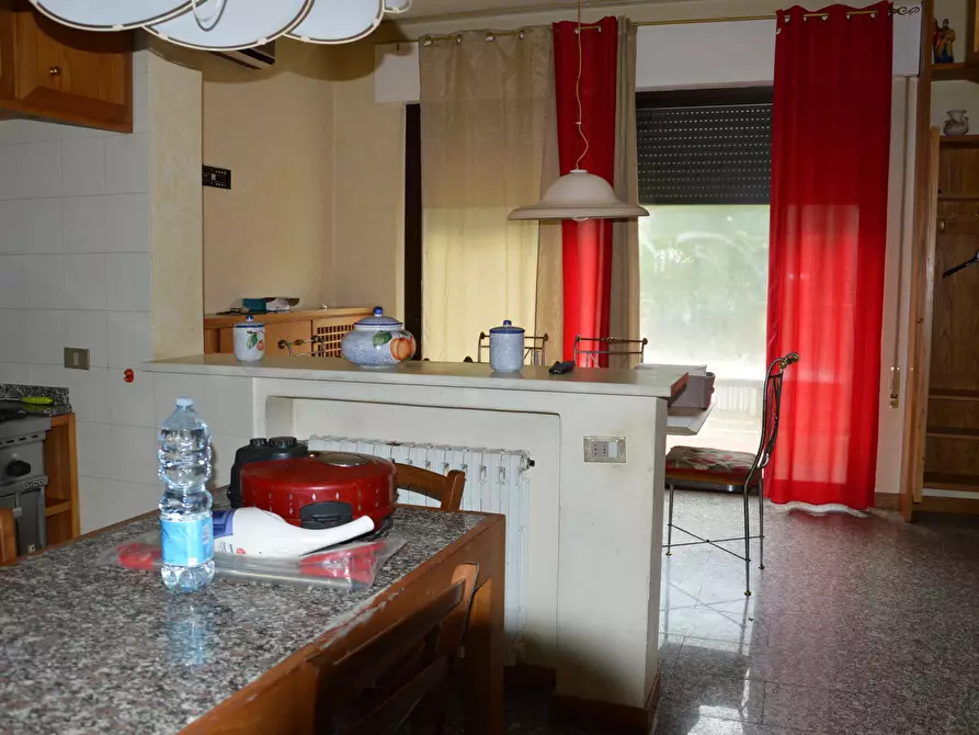 Immagine 10 di Villa in vendita  in Via della Chiesa XXIV a Lucca