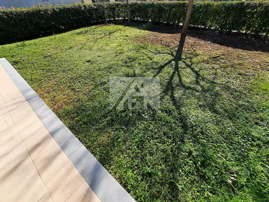 Immagine 42 di Villa in vendita  in Via Sottomonte a Capannori