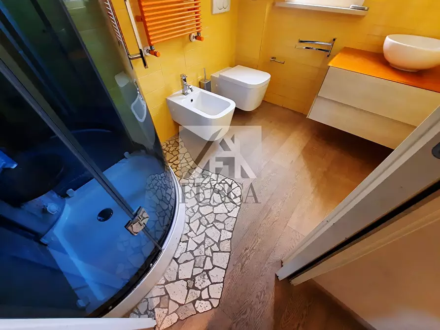 Immagine 20 di Villa in vendita  in Via Sottomonte a Capannori