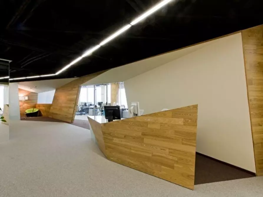 Immagine 2 di Ufficio in vendita  in Viale Lazzaro Papi 29 a Lucca