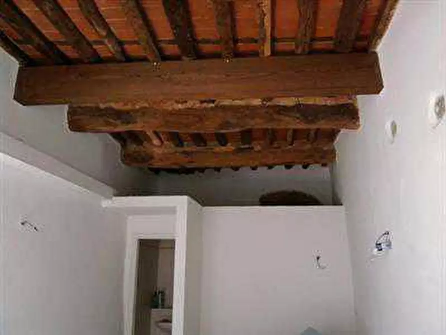 Immagine 6 di Locale commerciale in vendita  in Via Pisana a Lucca