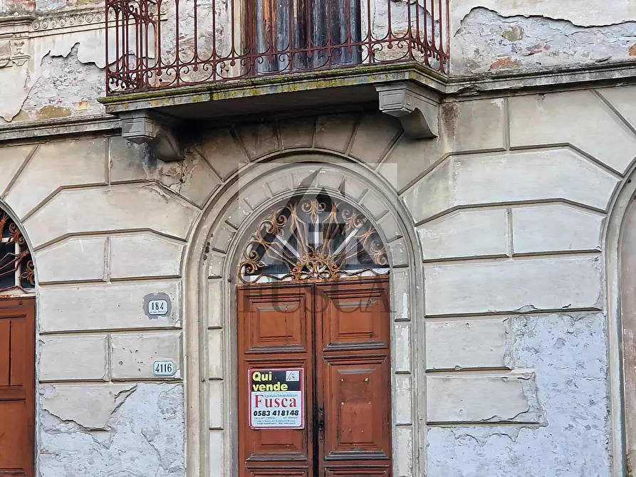 Immagine 5 di Villa in vendita  in via pisana a Lucca