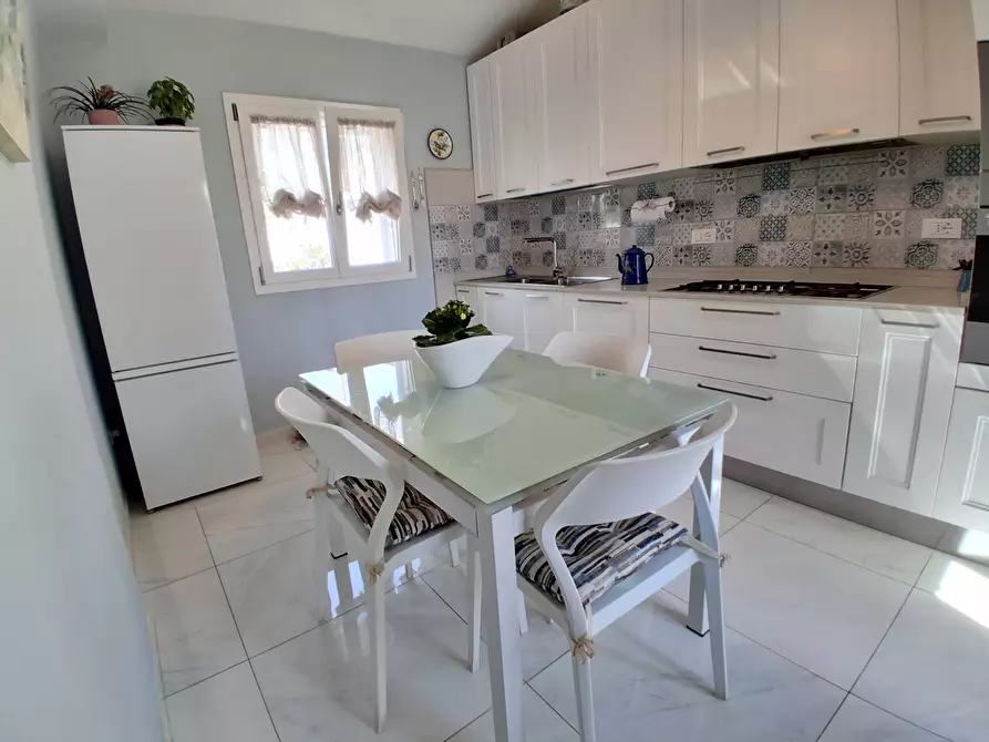 Immagine 8 di Casa bifamiliare in vendita  in Via Sarzanese a Lucca